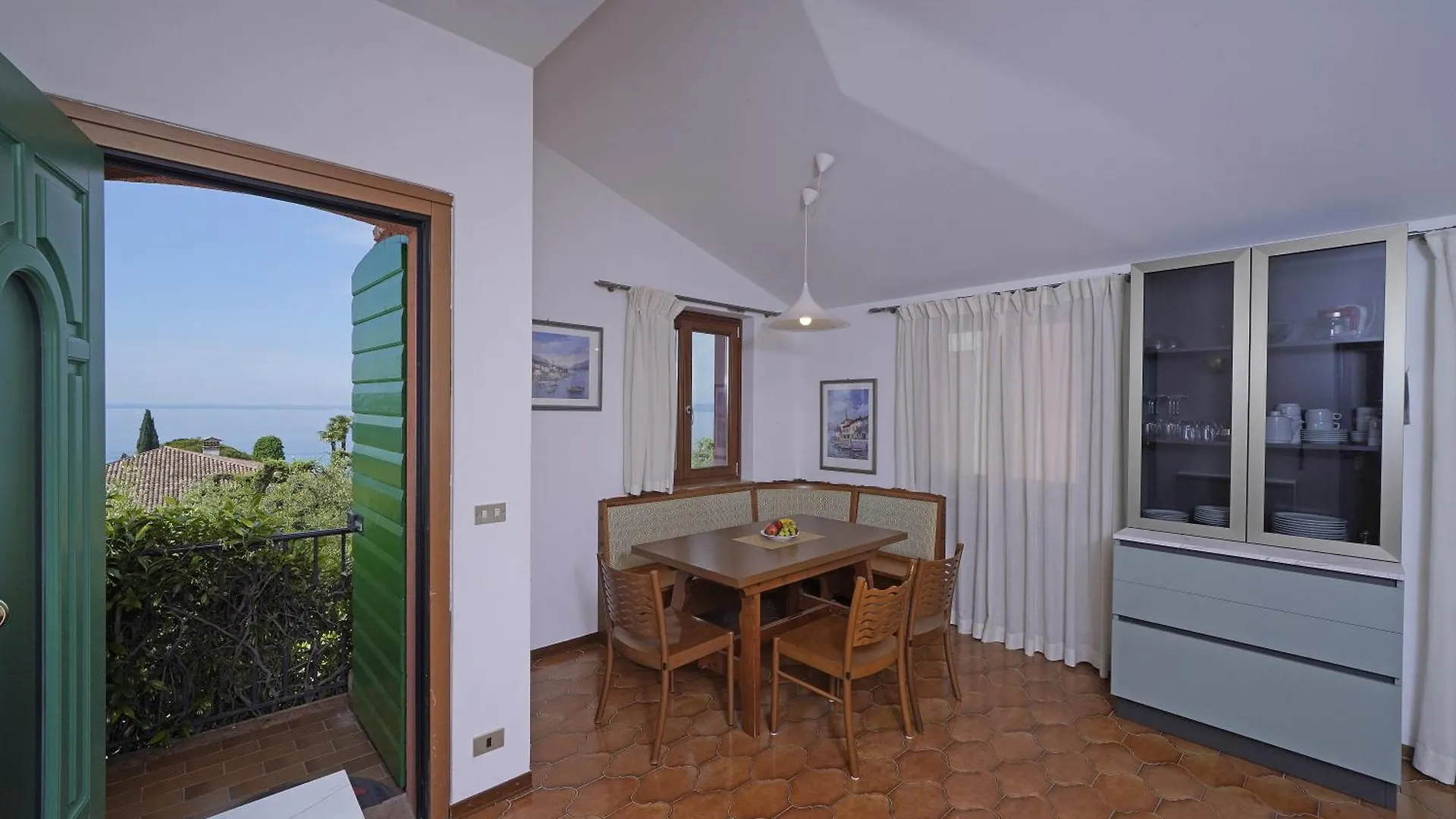 ** Hotel apartamentowy Residence Arca Bardolino Włochy